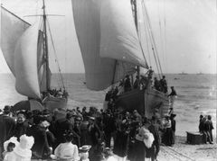 Albertine & Skylark c1890